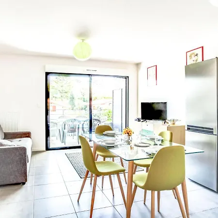 Apartment Les Jardins D'arosta By Interhome Biarritz
